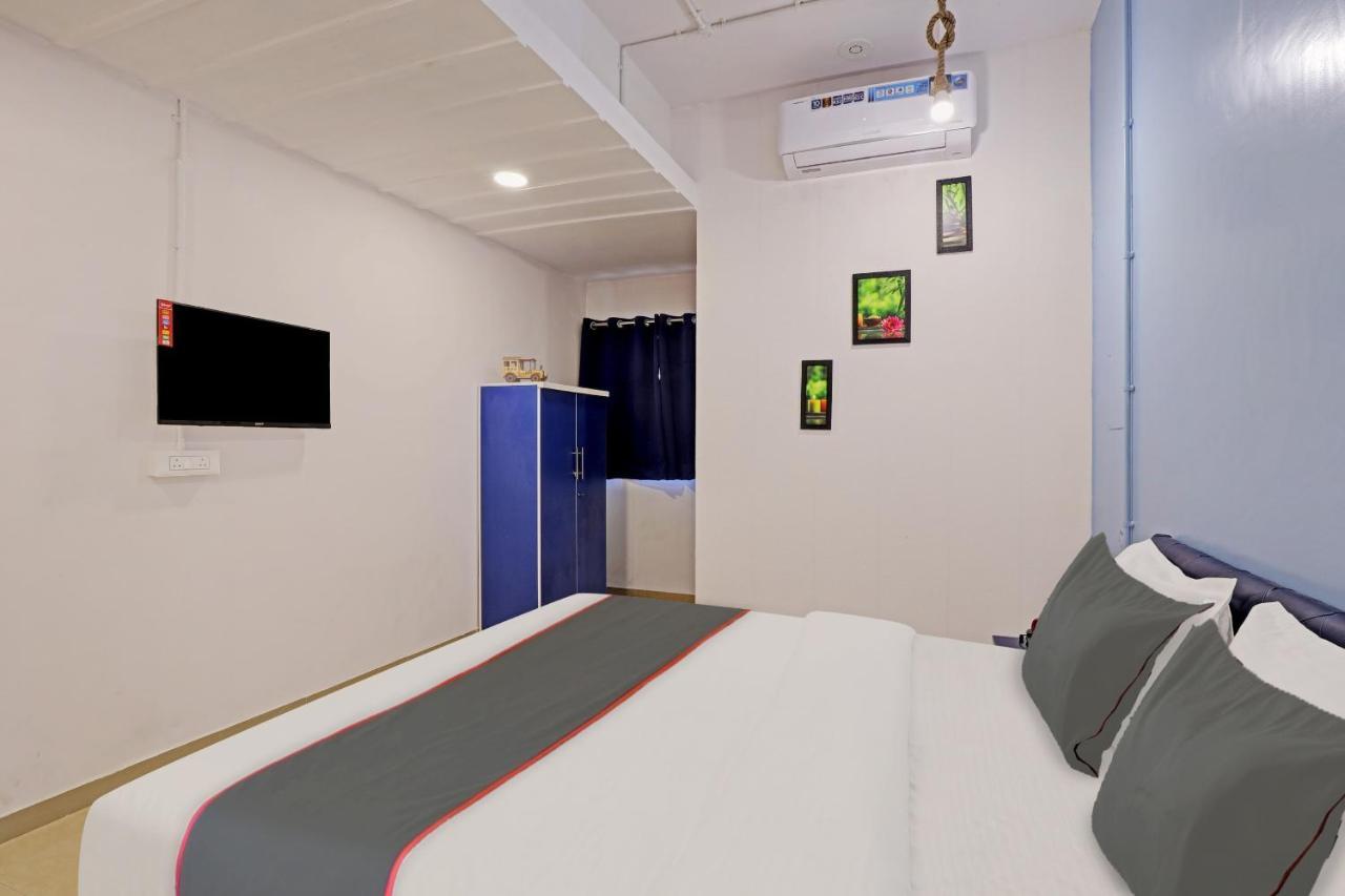 Hotel Solitaire, Best Luxurious Hotel Ac Rooms In סוראט מראה חיצוני תמונה