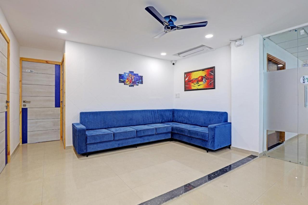 Hotel Solitaire, Best Luxurious Hotel Ac Rooms In סוראט מראה חיצוני תמונה